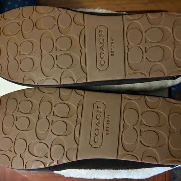 Brand new Coach slippers- women’s size 10 - Picture 3 of 5